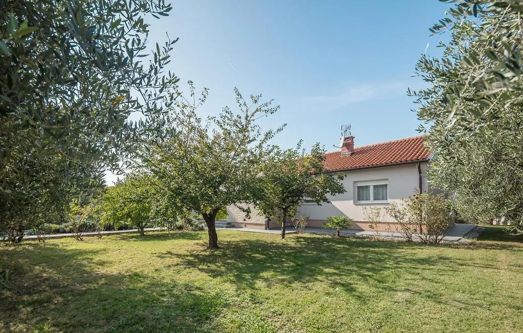 Kaštelir Villa Viktoria Poll&Garden View