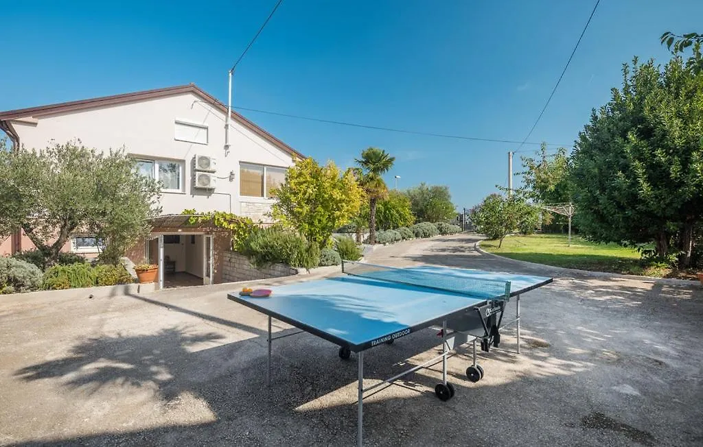 Kaštelir Villa Viktoria Poll&Garden View